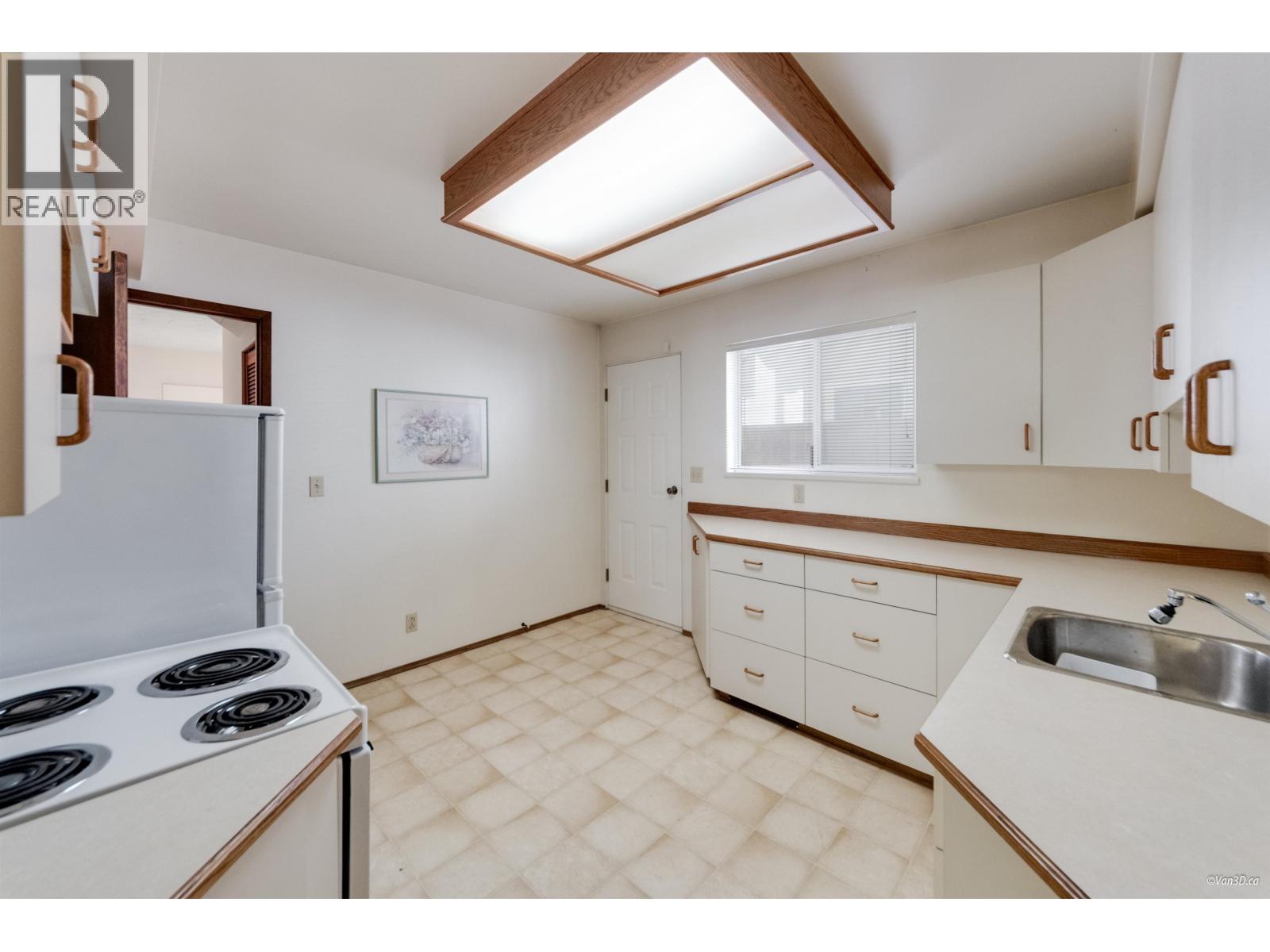 3445 E 24th Avenue, Vancouver, British Columbia  V5R 1G5 - Photo 30 - R3042003