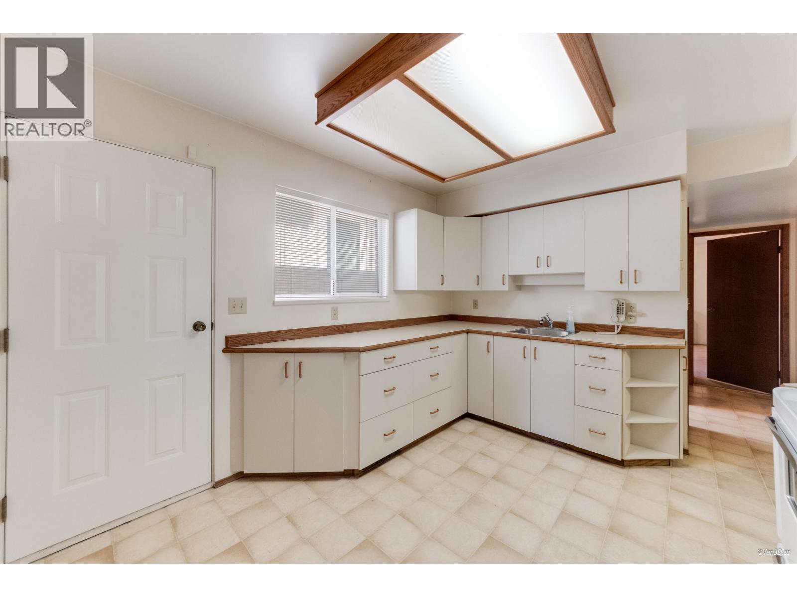 3445 E 24th Avenue, Vancouver, British Columbia  V5R 1G5 - Photo 31 - R3042003
