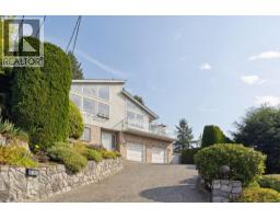 1084 CHAMBERLAIN DRIVE