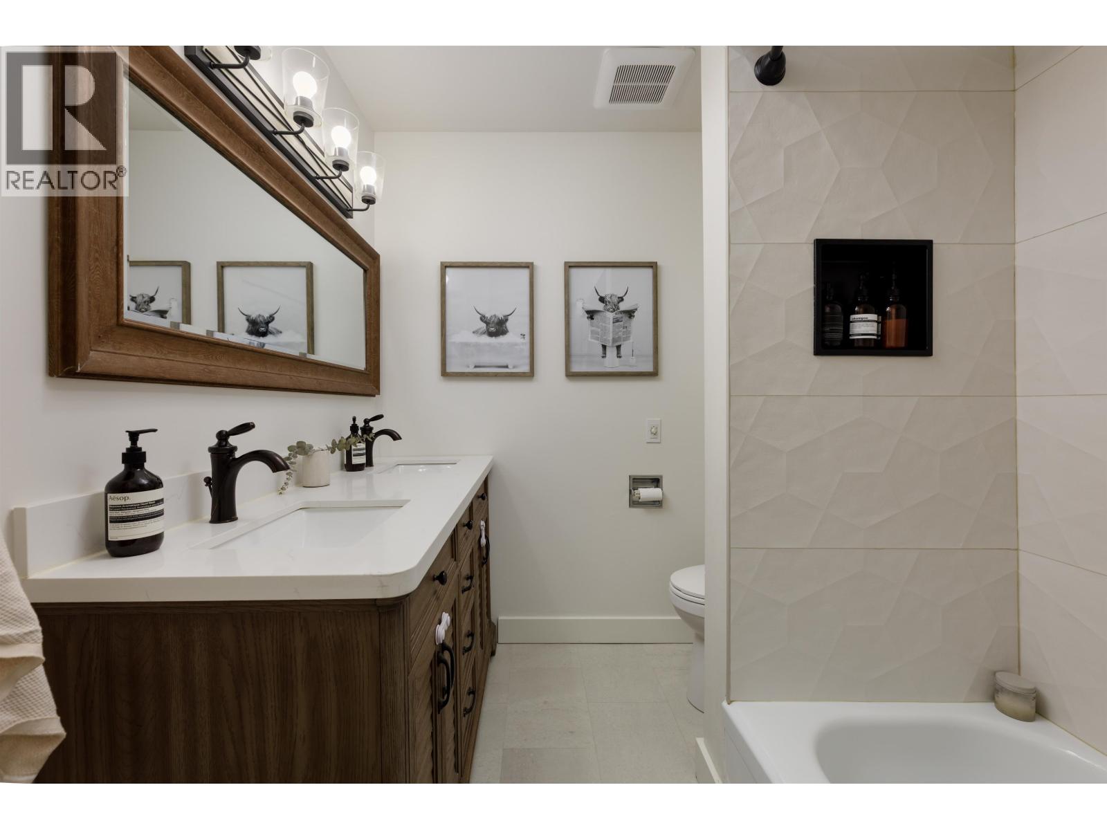 2441 Panorama Drive, North Vancouver, British Columbia  V7G 1V4 - Photo 15 - R3042027