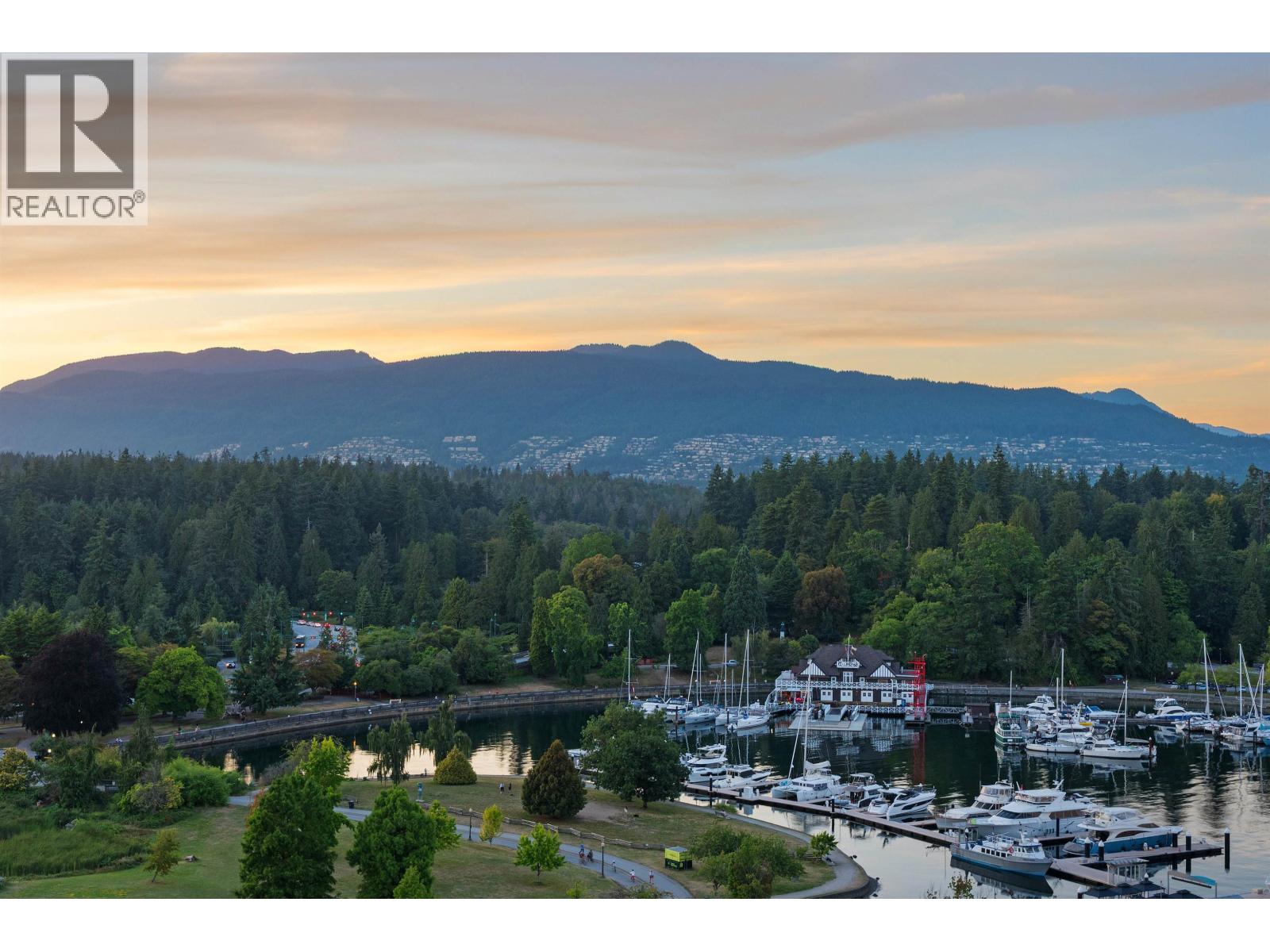 1404 1790 Bayshore Drive, Vancouver, British Columbia  V7S 2X7 - Photo 13 - R3041946