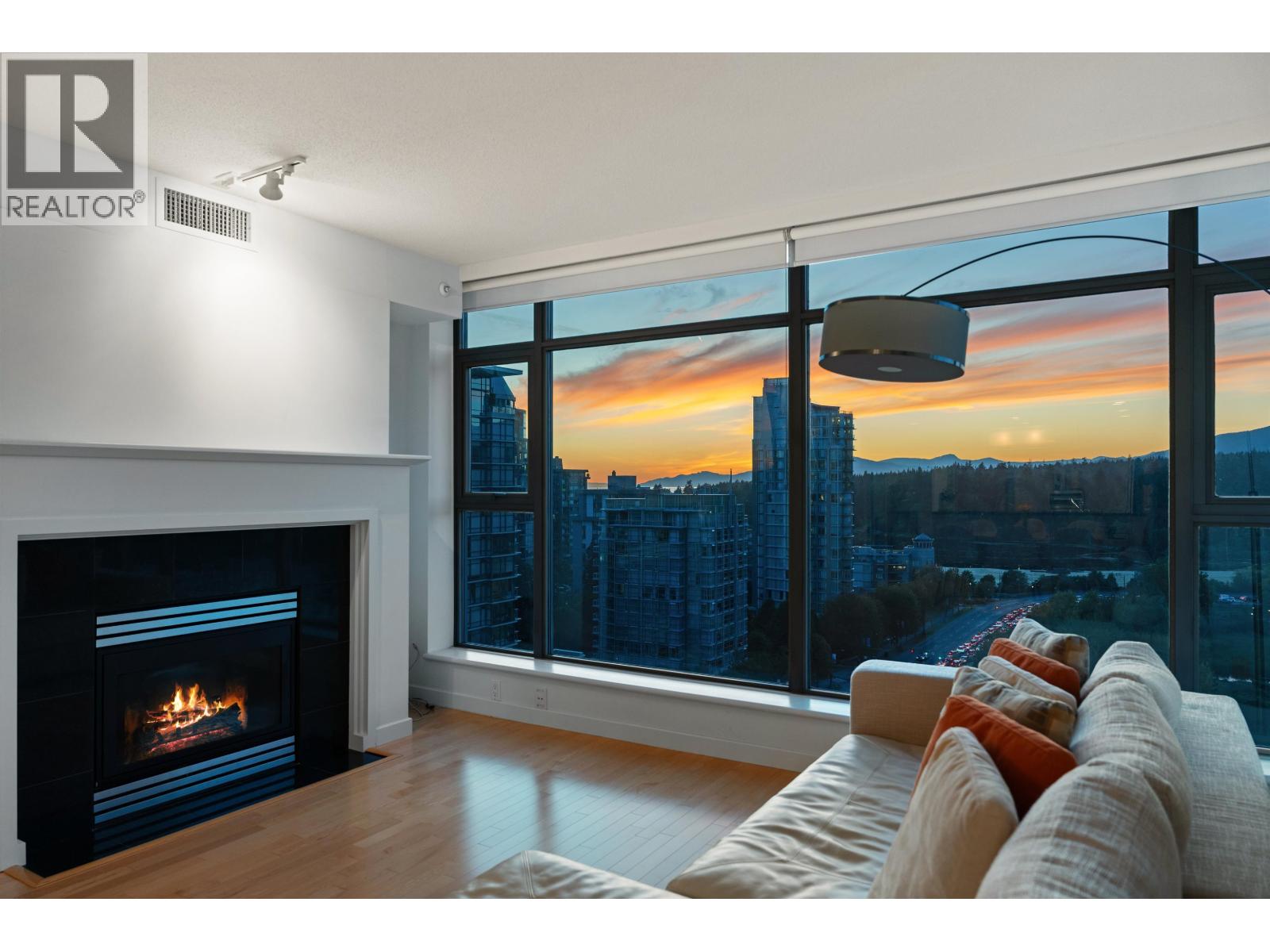 1404 1790 Bayshore Drive, Vancouver, British Columbia  V7S 2X7 - Photo 3 - R3041946
