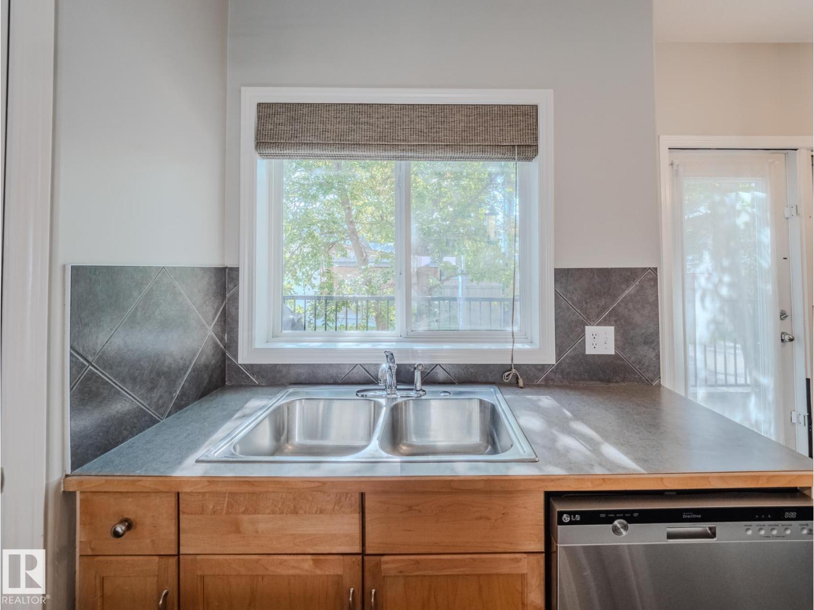 9767 93 St Nw, Edmonton, Alberta  T6C 2C5 - Photo 14 - E4455644