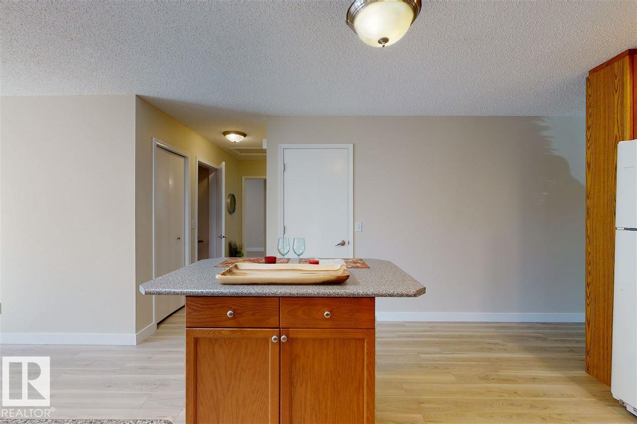 9607 73 Av Nw, Edmonton, Alberta  T6E 1B3 - Photo 12 - E4455646