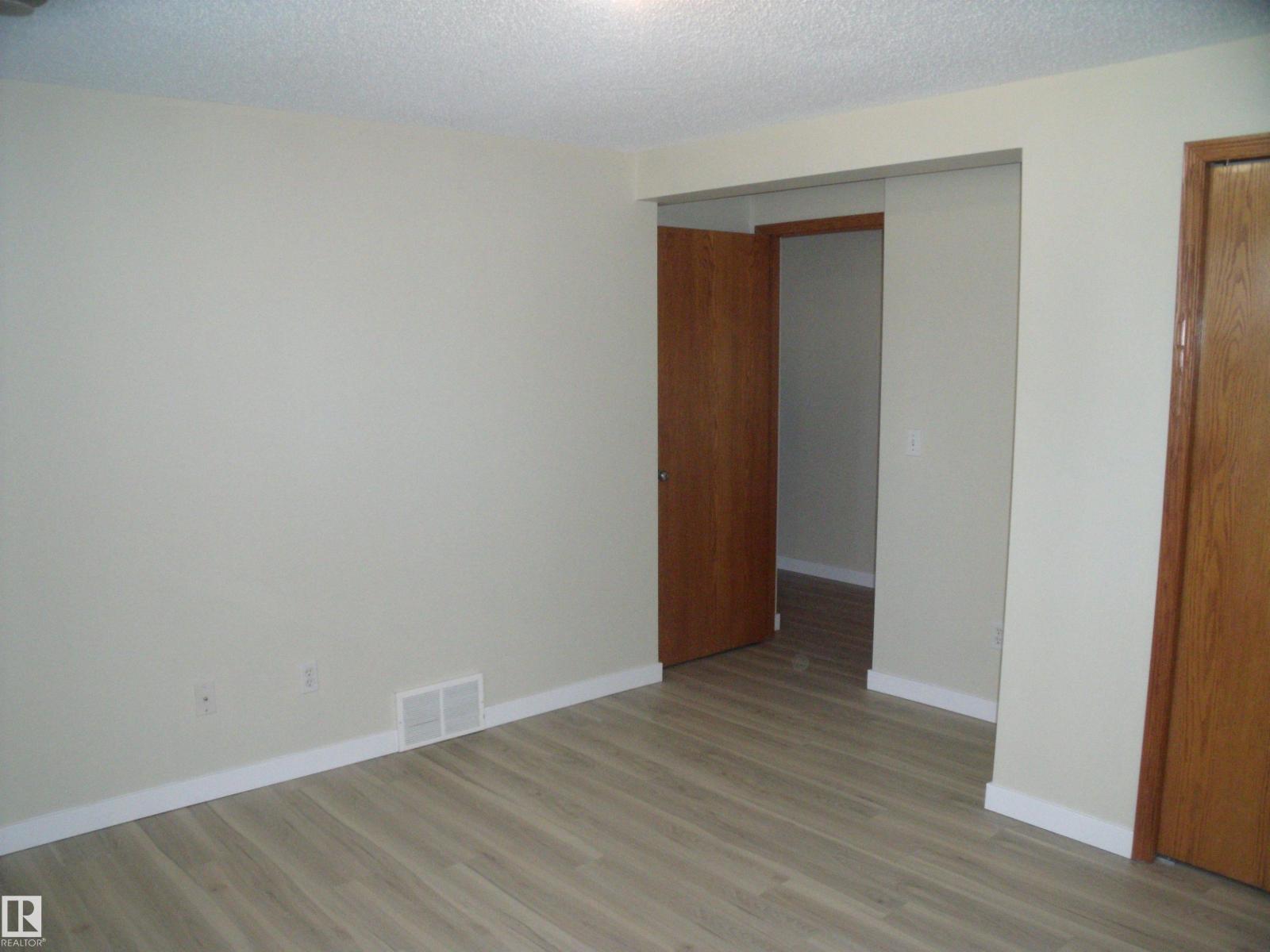9607 73 Av Nw, Edmonton, Alberta  T6E 1B3 - Photo 35 - E4455646