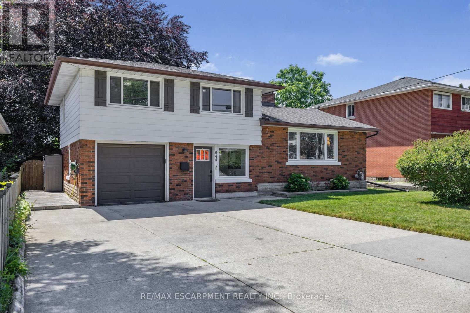 944 Concession Road, Cambridge, Ontario  N3H 4L6 - Photo 9 - X12374358