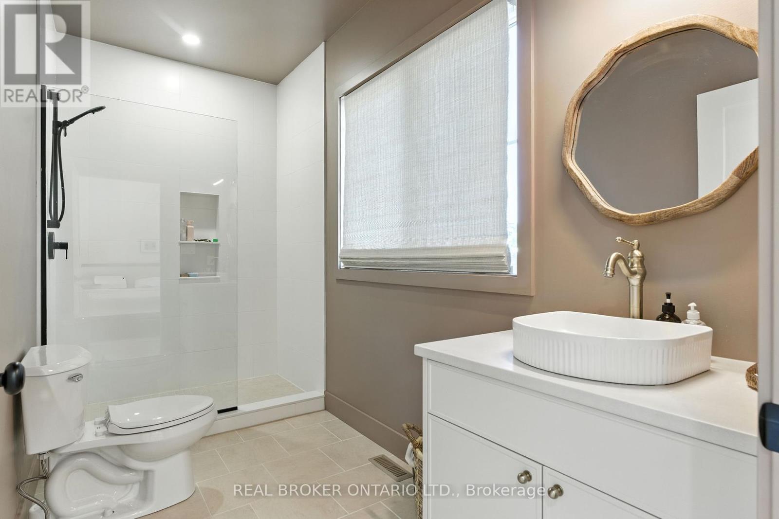 13 Linden Street, Aylmer, Ontario  N5H 0B8 - Photo 10 - X12374531