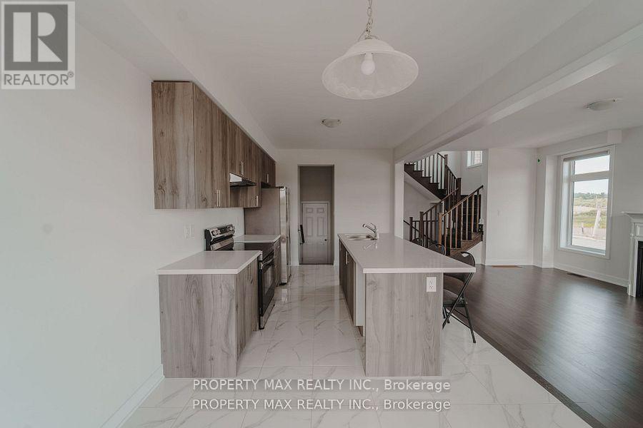 635 Pollock Grove, Peterborough, Ontario  K9K 0J6 - Photo 10 - X12374540
