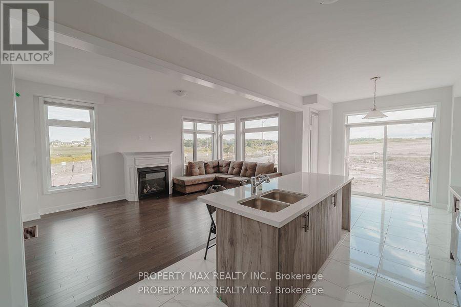 635 Pollock Grove, Peterborough, Ontario  K9K 0J6 - Photo 12 - X12374540