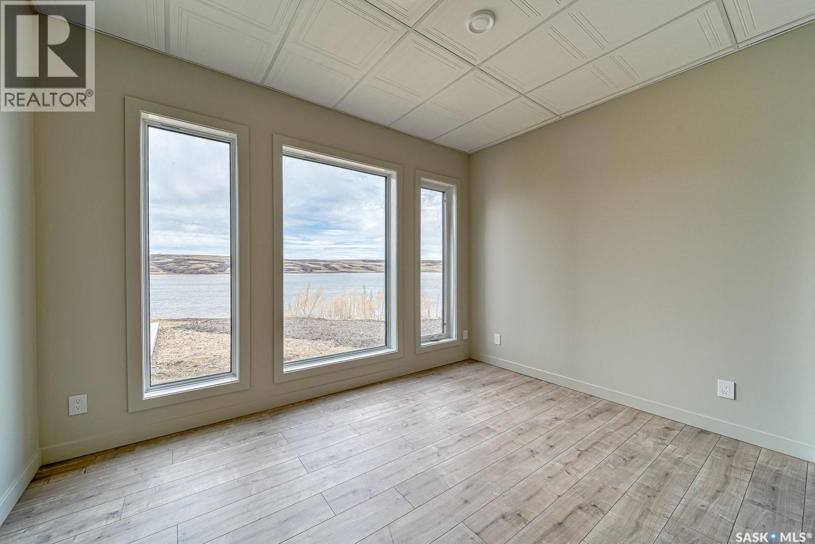 12 Sunset Boulevard, North Grove, Saskatchewan  S0G 0P0 - Photo 30 - SK013648