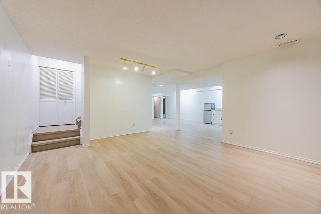 10411 21 Av Nw, Edmonton, Alberta  T5J 5E9 - Photo 29 - E4455649