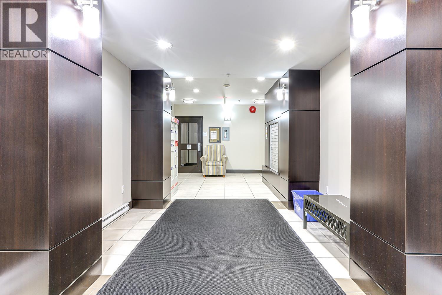 307 22290 North Avenue, Maple Ridge, British Columbia  V2X 8Z8 - Photo 4 - R3041407