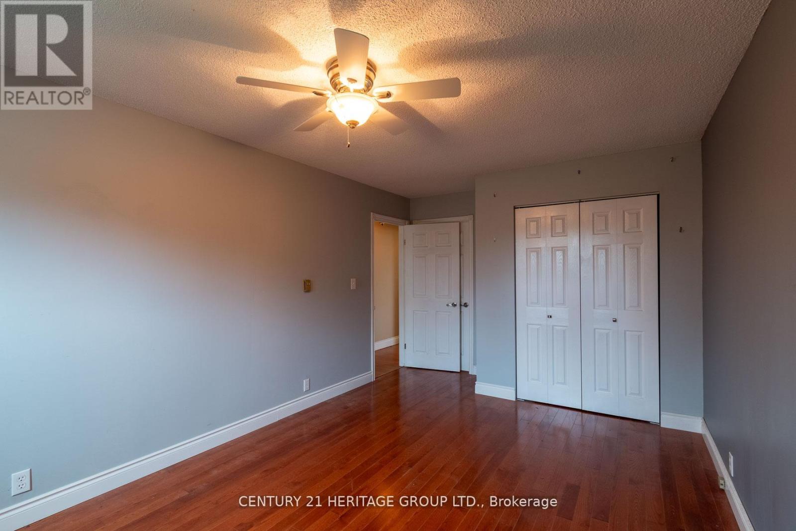 70 Dorothy Avenue, Georgina, Ontario  L0E 1R0 - Photo 15 - N12157451