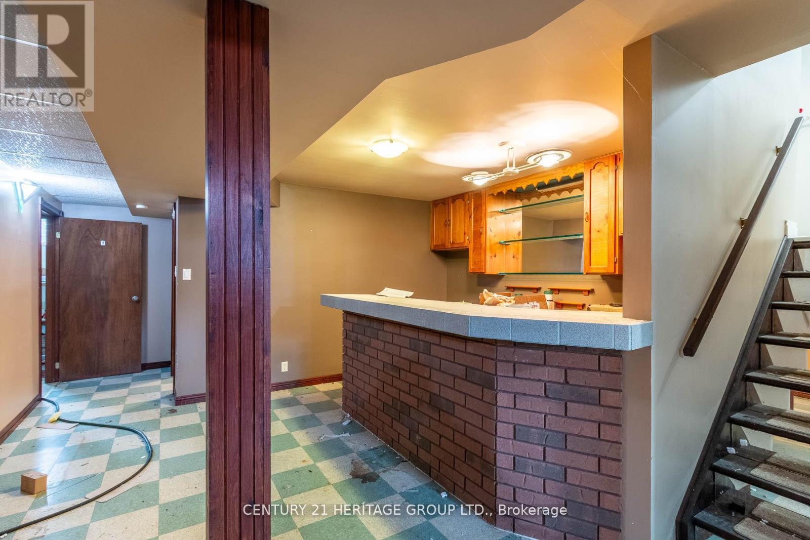 70 Dorothy Avenue, Georgina, Ontario  L0E 1R0 - Photo 22 - N12157451