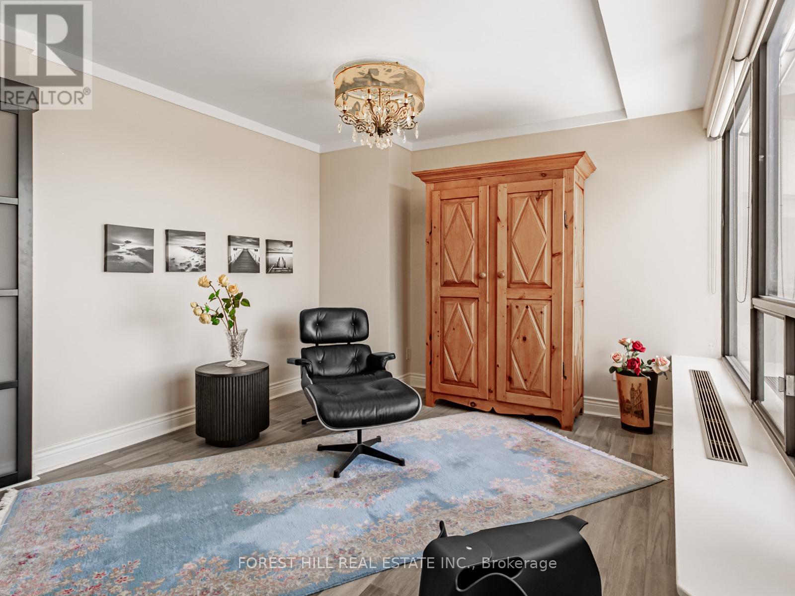 1810/1809 - 175 Cumberland Street, Toronto (Annex), Ontario  M5R 3M9 - Photo 17 - C12374482