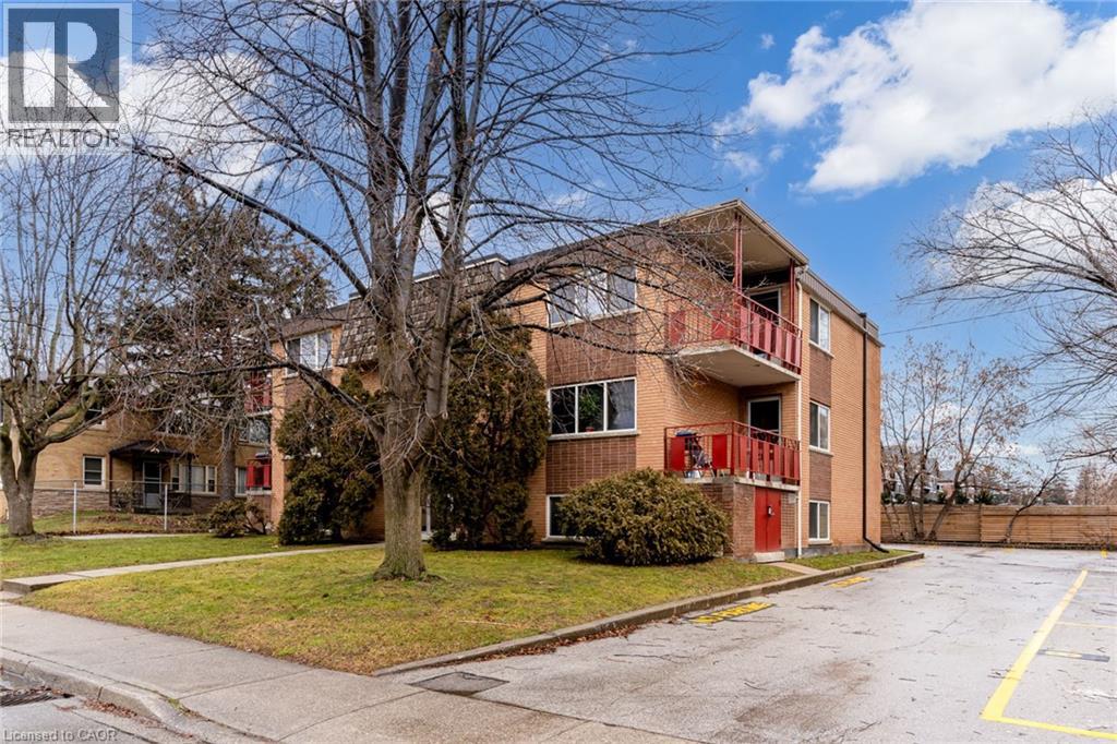 807 Robinson Street Unit# B, Burlington, Ontario  L7R 2L4 - Photo 2 - 40765210