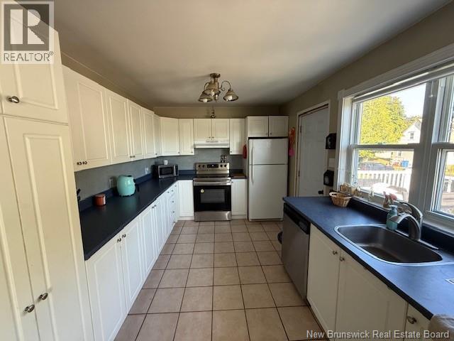 Property at 497 Cameron Street image 4