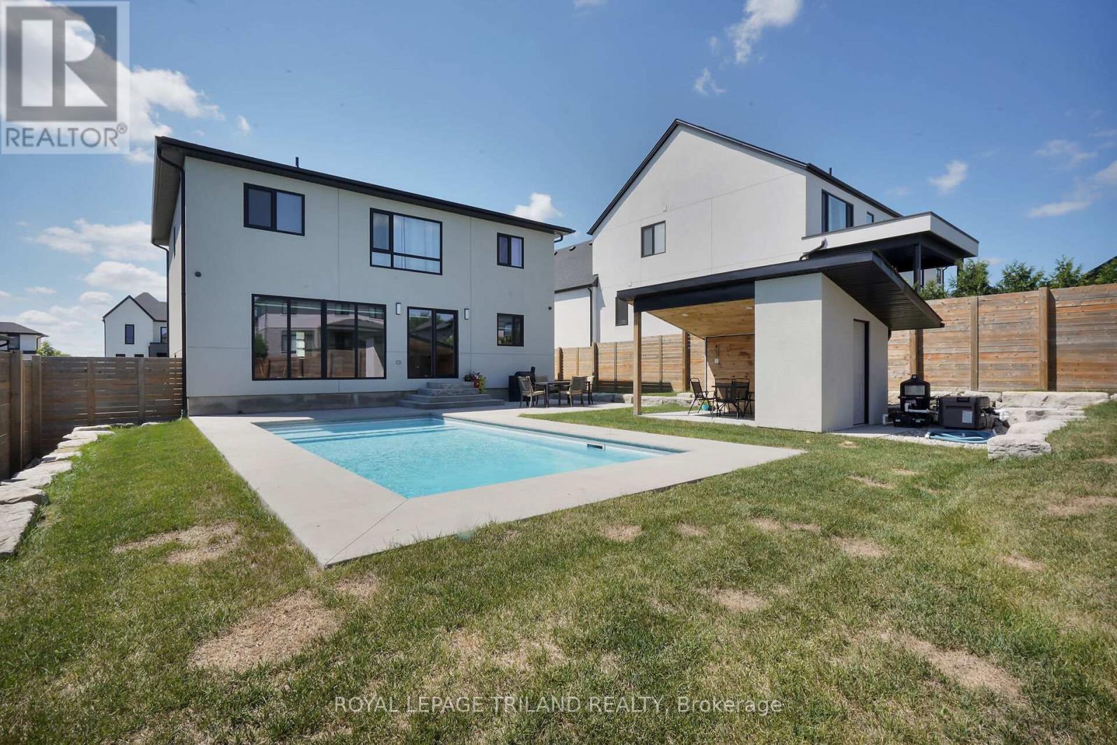 62 Crestview Drive, Middlesex Centre, Ontario  N0L 1R0 - Photo 40 - X12374770
