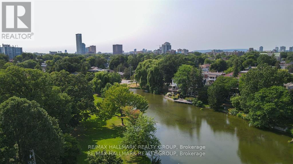 253 Fifth Avenue, Ottawa, Ontario  K1S 2N1 - Photo 5 - X12374675