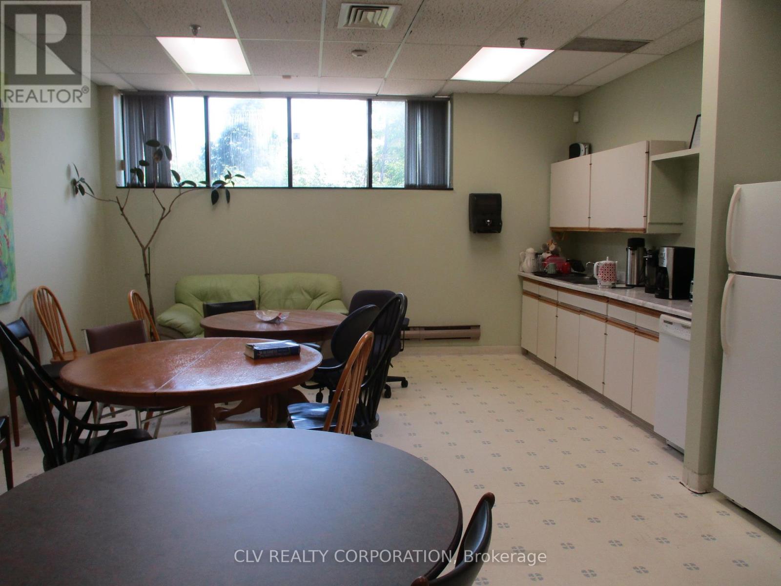 2821 Riverside Drive, Ottawa, Ontario  K1V 8N4 - Photo 10 - X12374700