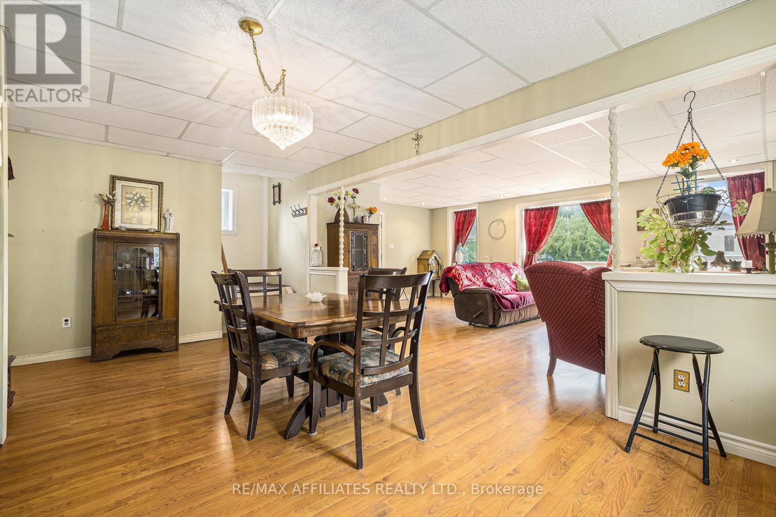 90 Main Street, Merrickville-Wolford, Ontario  K0G 1G0 - Photo 10 - X12374838