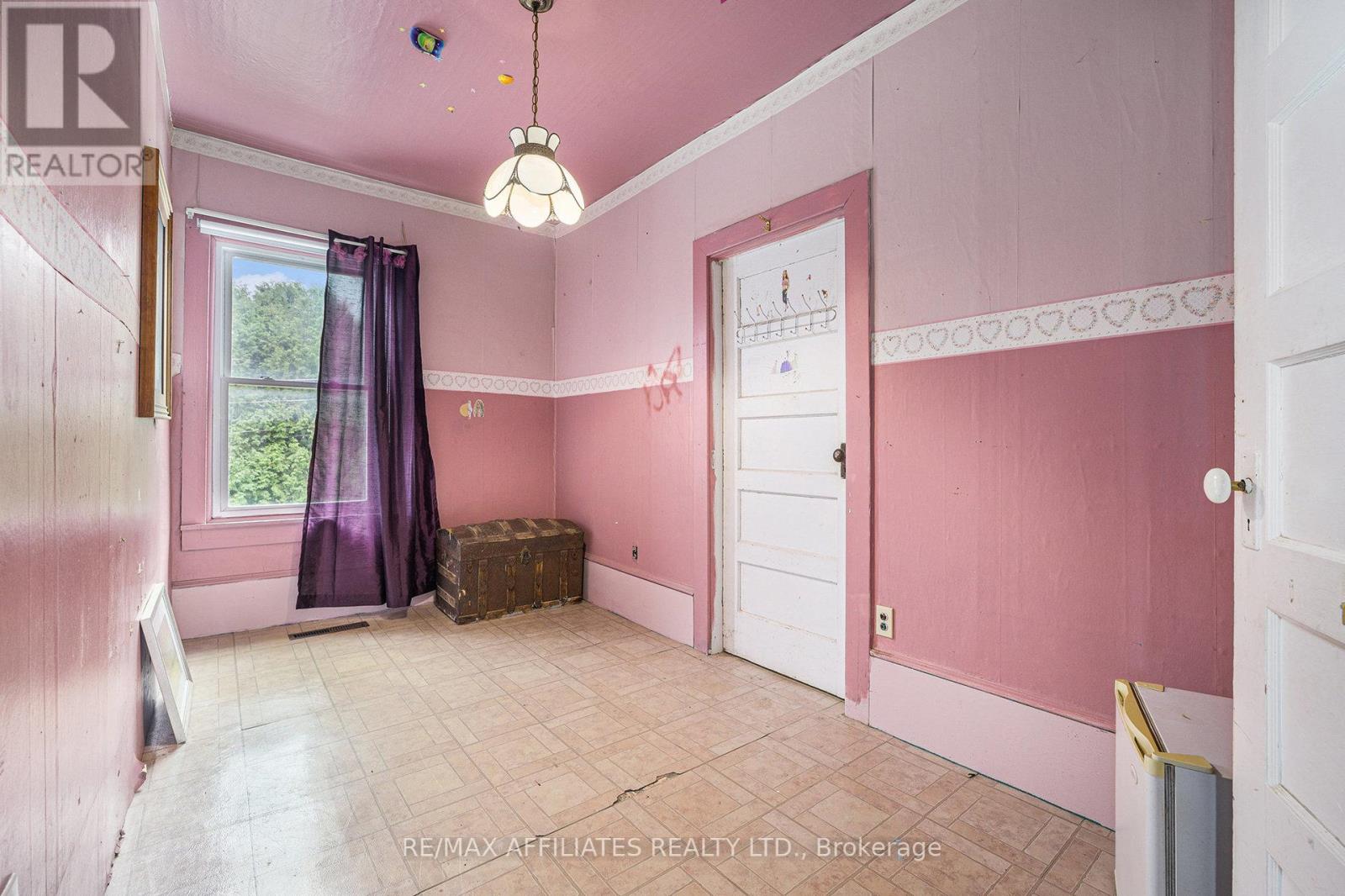 90 Main Street, Merrickville-Wolford, Ontario  K0G 1G0 - Photo 23 - X12374838