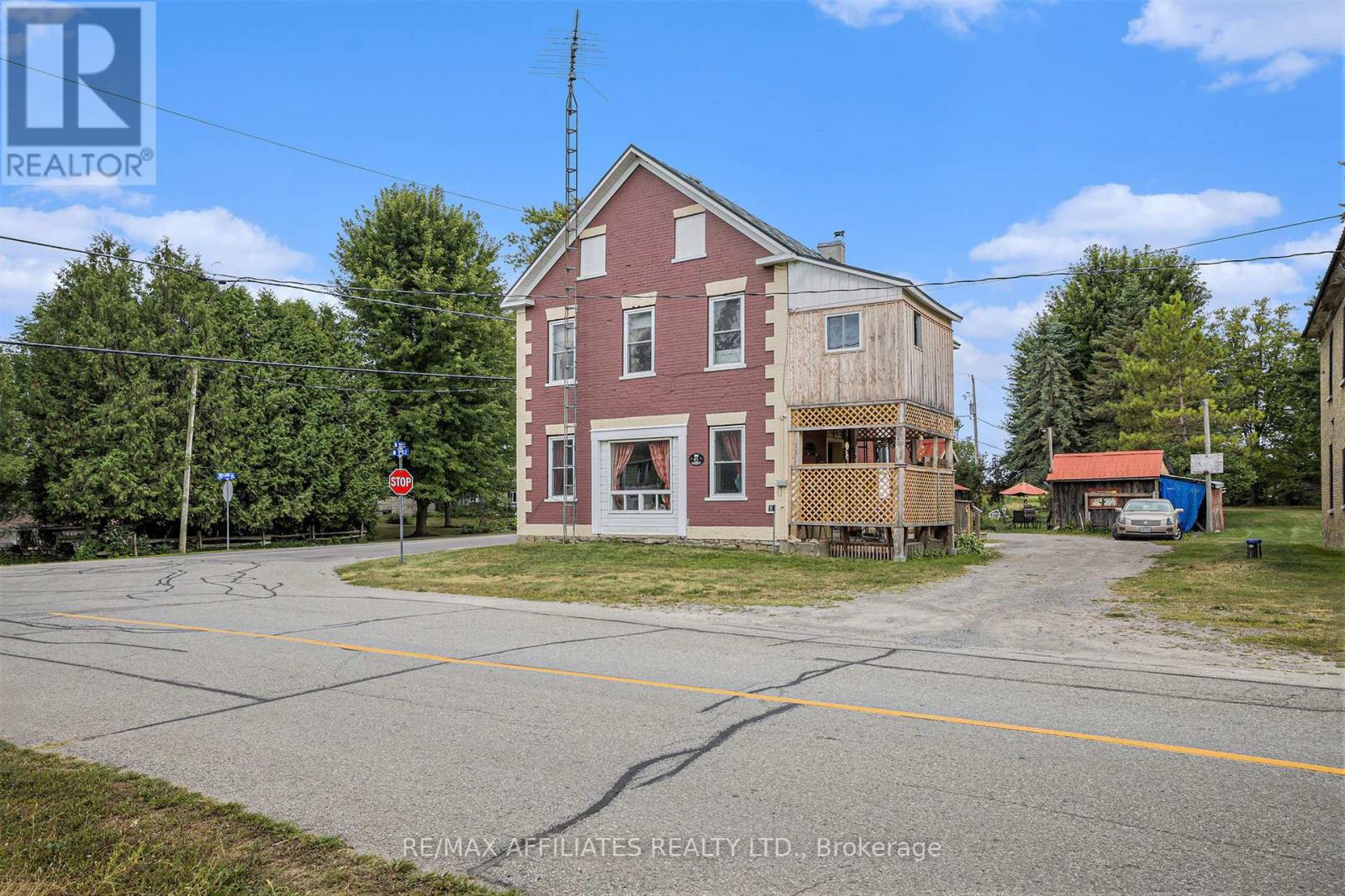 90 Main Street, Merrickville-Wolford, Ontario  K0G 1G0 - Photo 33 - X12374838