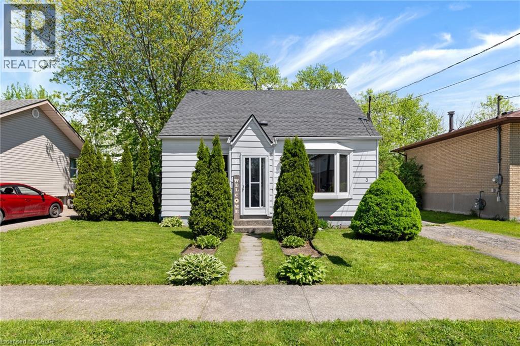 3 Phyllis Street, Fort Erie, Ontario  L2A 3Y1 - Photo 2 - 40765241