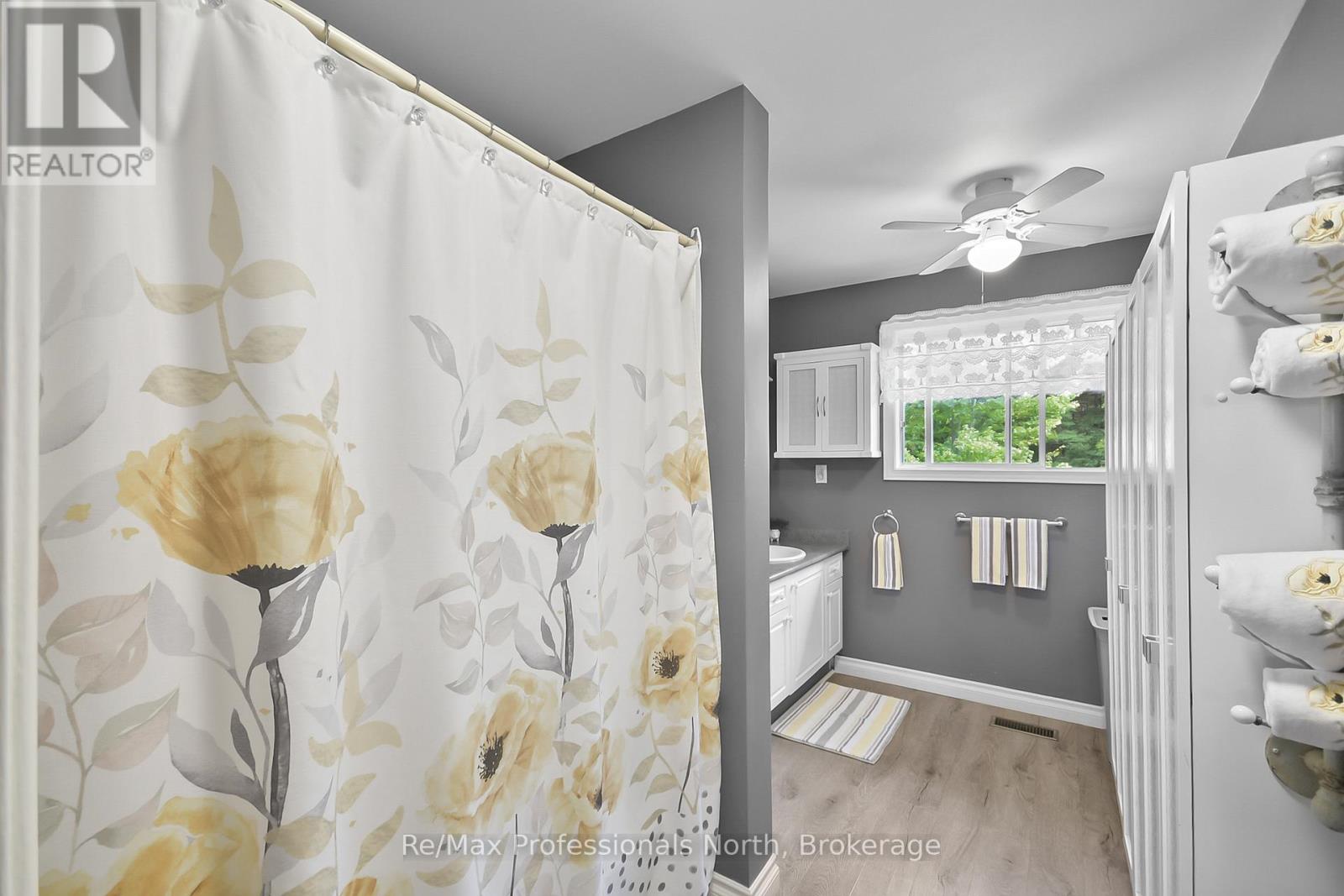 1244 Muskoka Road 169, Gravenhurst, Ontario  P1P 1R2 - Photo 17 - X12374658