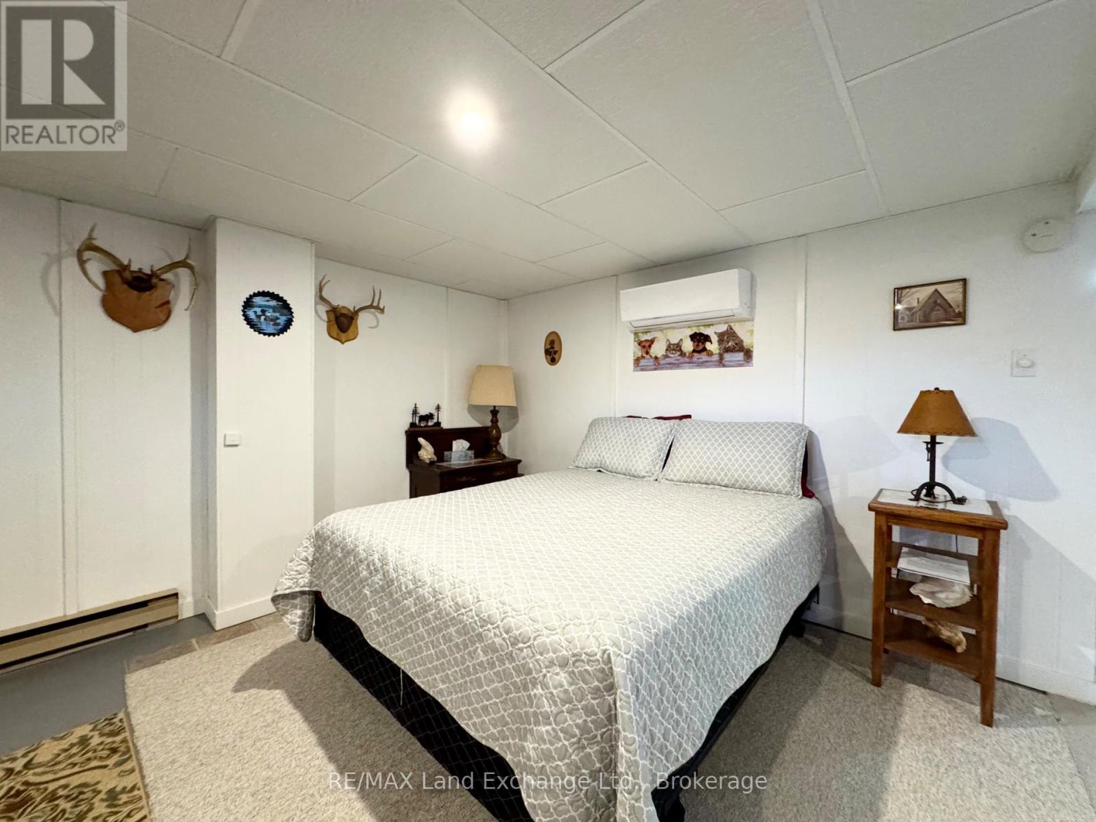 633 Wellington Street, Saugeen Shores, Ontario  N0H 2C4 - Photo 16 - X12374661