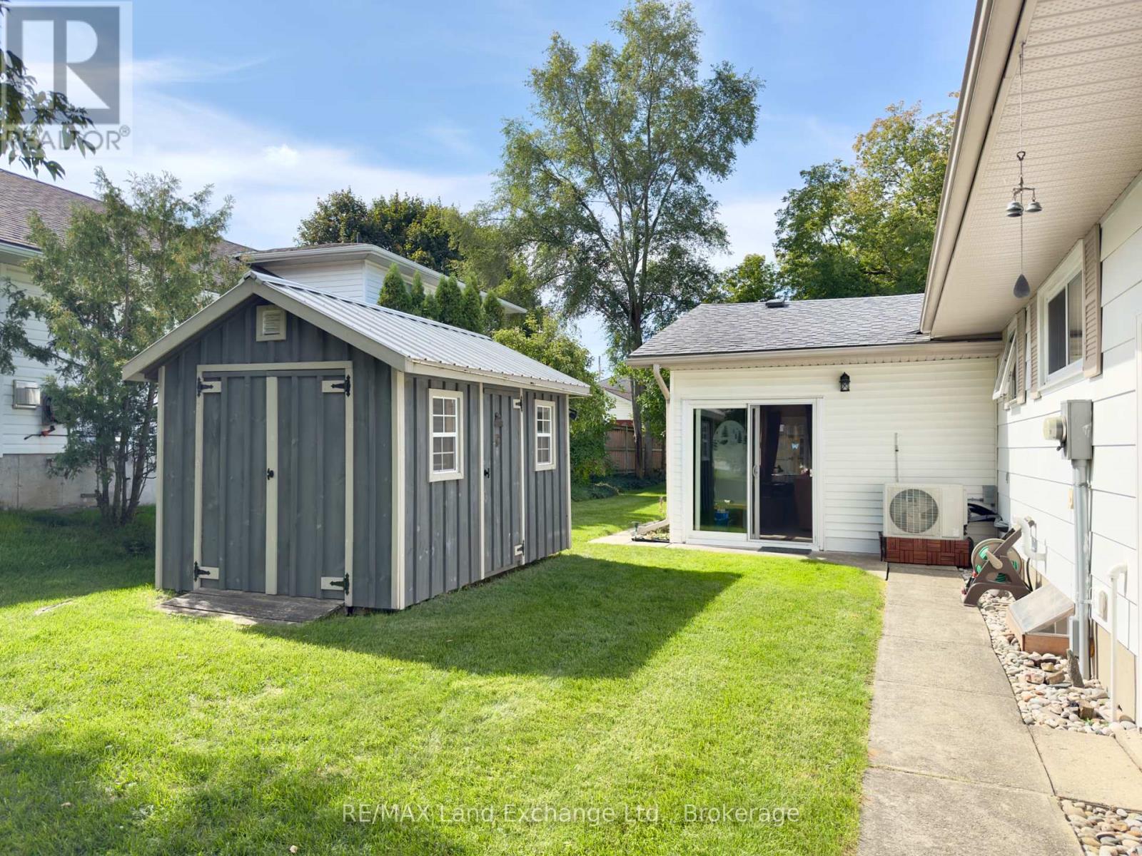 633 Wellington Street, Saugeen Shores, Ontario  N0H 2C4 - Photo 30 - X12374661