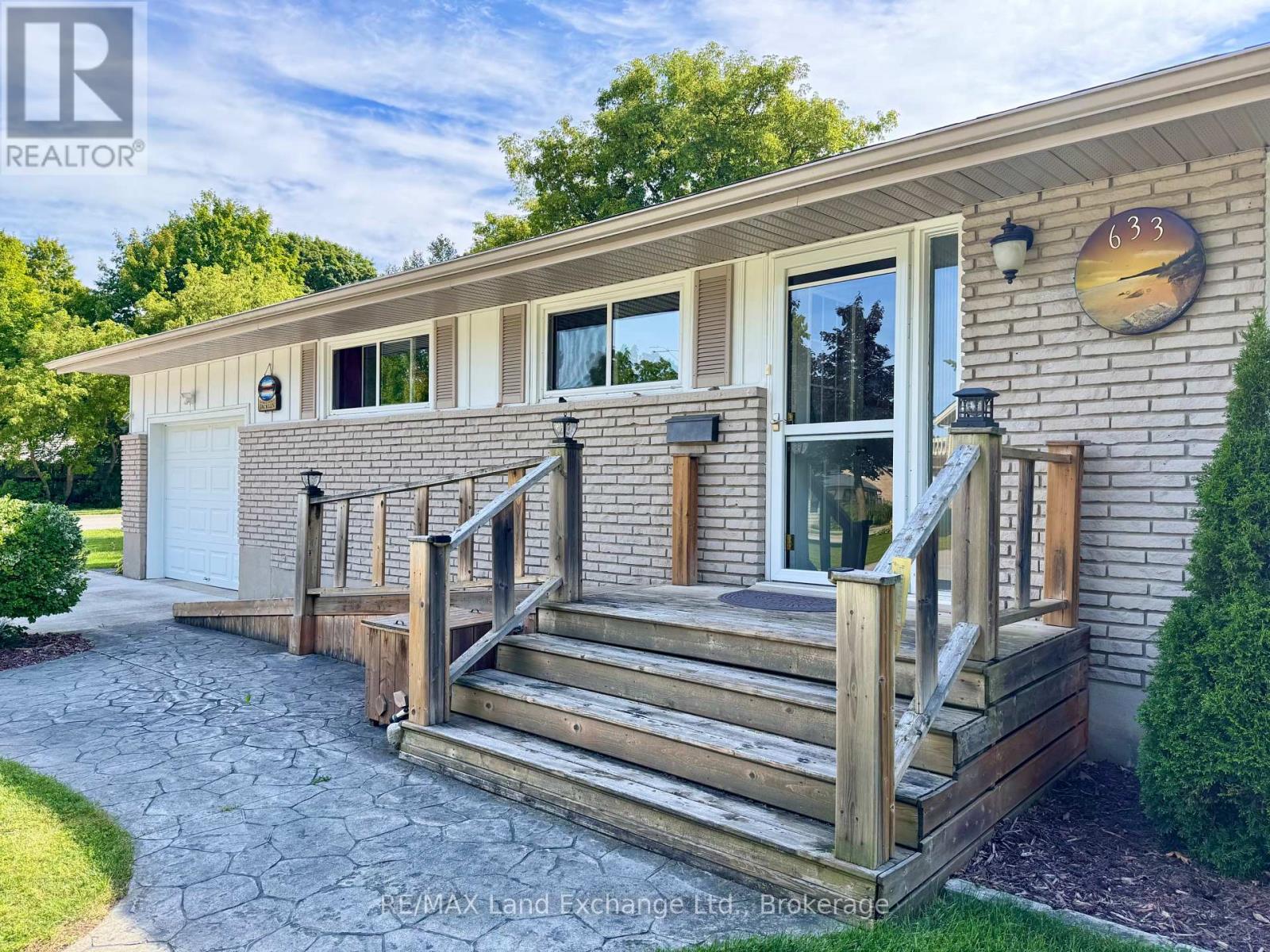 633 Wellington Street, Saugeen Shores, Ontario  N0H 2C4 - Photo 33 - X12374661