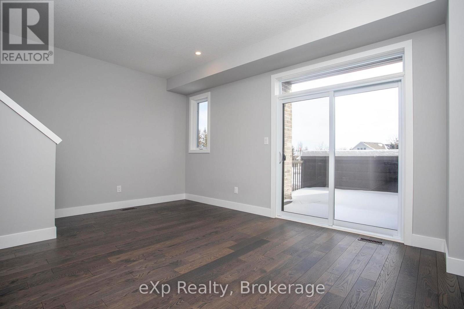 2048 Meadowgate Boulevard, London South, Ontario  N6M 1K1 - Photo 12 - X12374717
