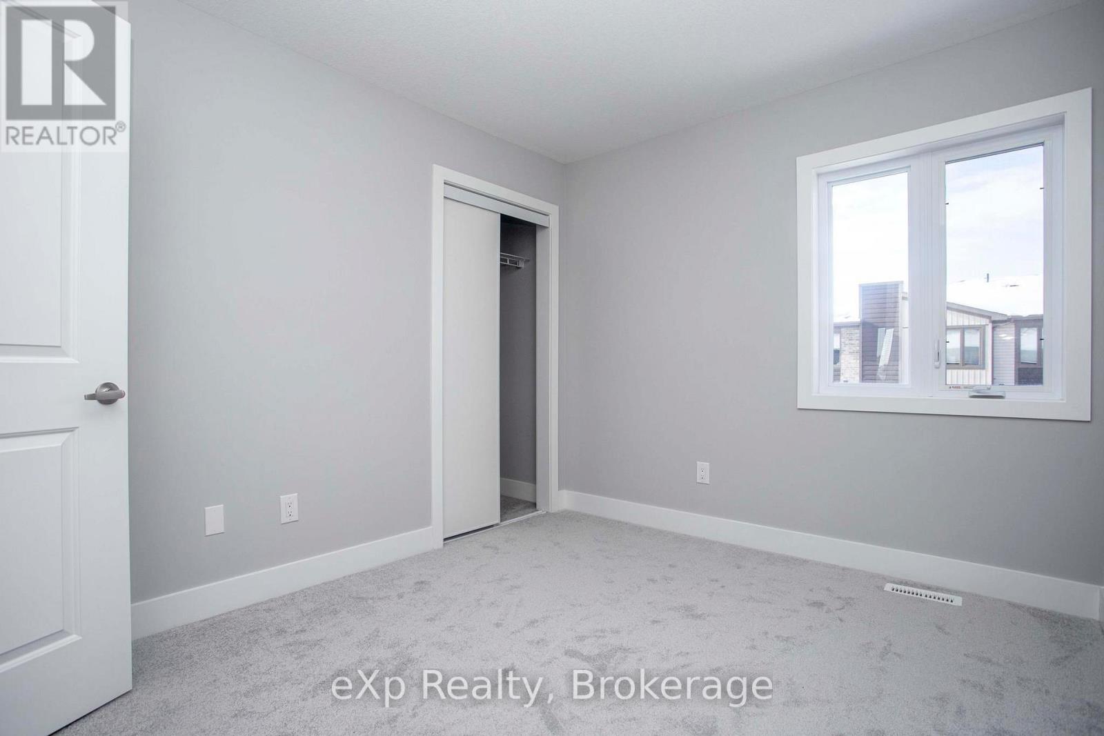 2048 Meadowgate Boulevard, London South, Ontario  N6M 1K1 - Photo 18 - X12374717