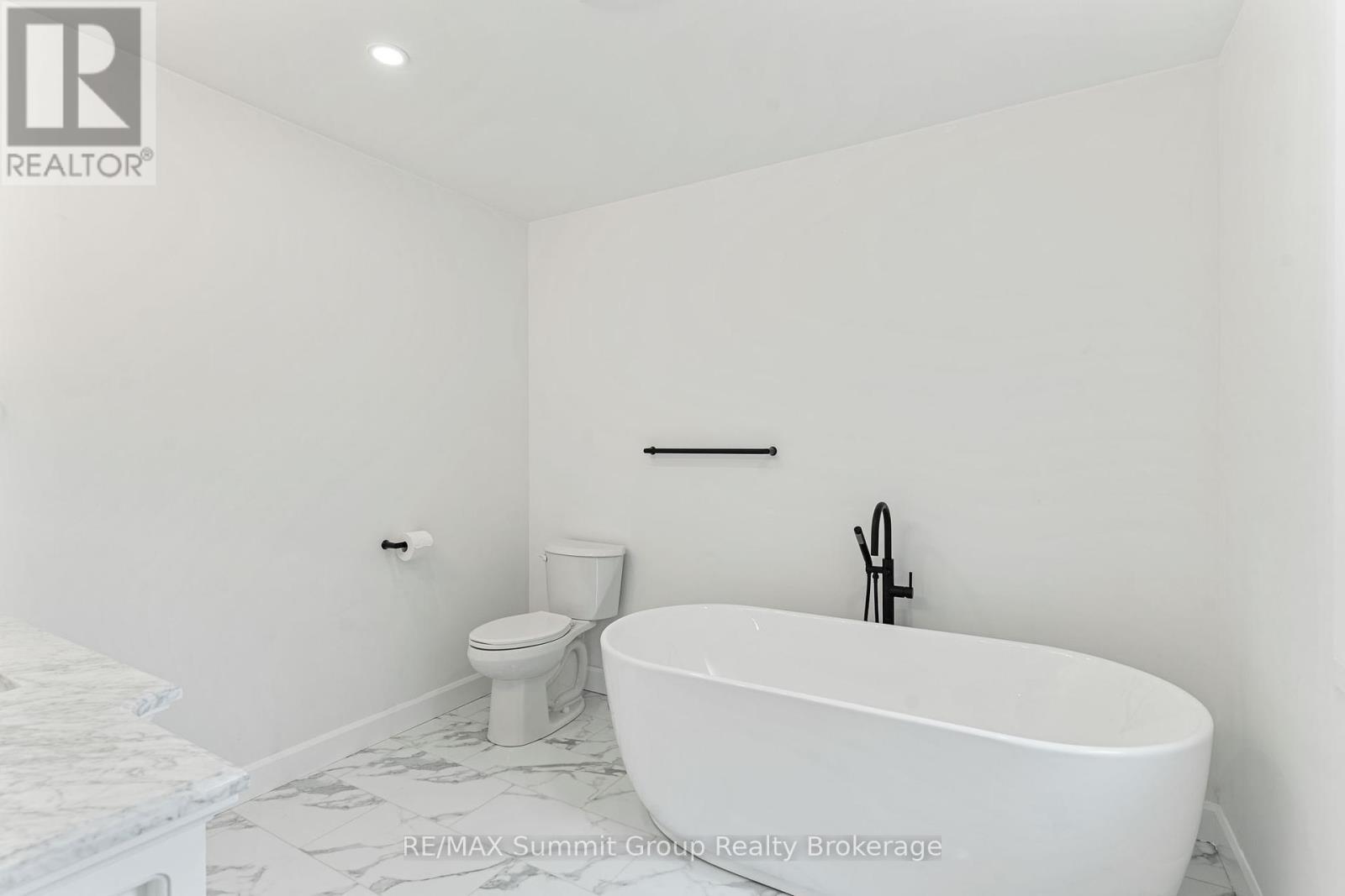 307 1st Avenue S, Arran-Elderslie, Ontario  N0G 1L0 - Photo 15 - X12374740