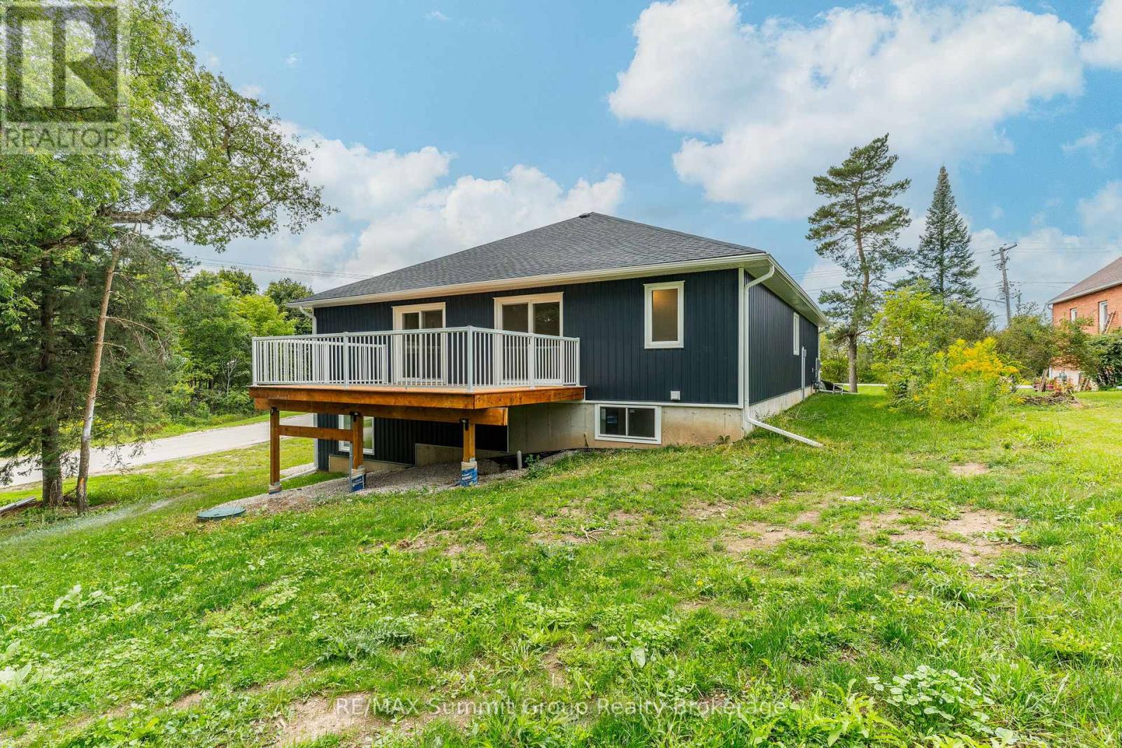 307 1st Avenue S, Arran-Elderslie, Ontario  N0G 1L0 - Photo 2 - X12374740