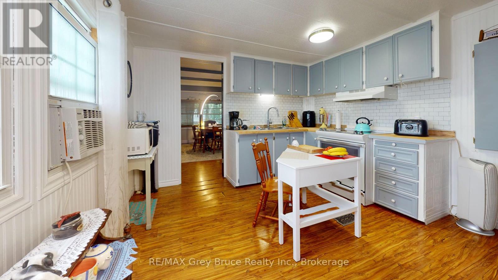 126 Harvey Street, Georgian Bluffs, Ontario  N0H 2N0 - Photo 14 - X12374767