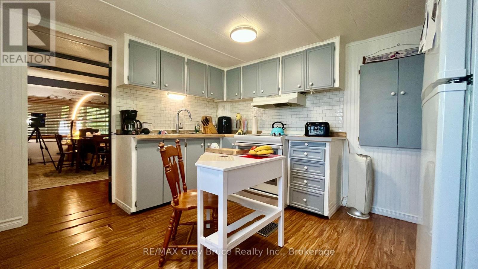 126 Harvey Street, Georgian Bluffs, Ontario  N0H 2N0 - Photo 15 - X12374767