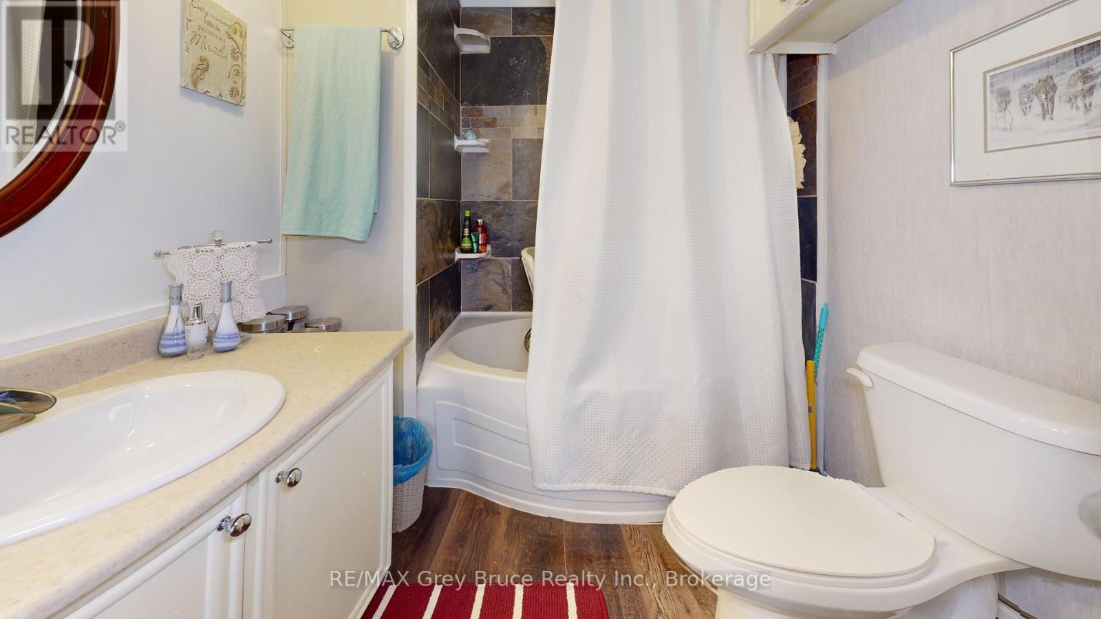 126 Harvey Street, Georgian Bluffs, Ontario  N0H 2N0 - Photo 18 - X12374767