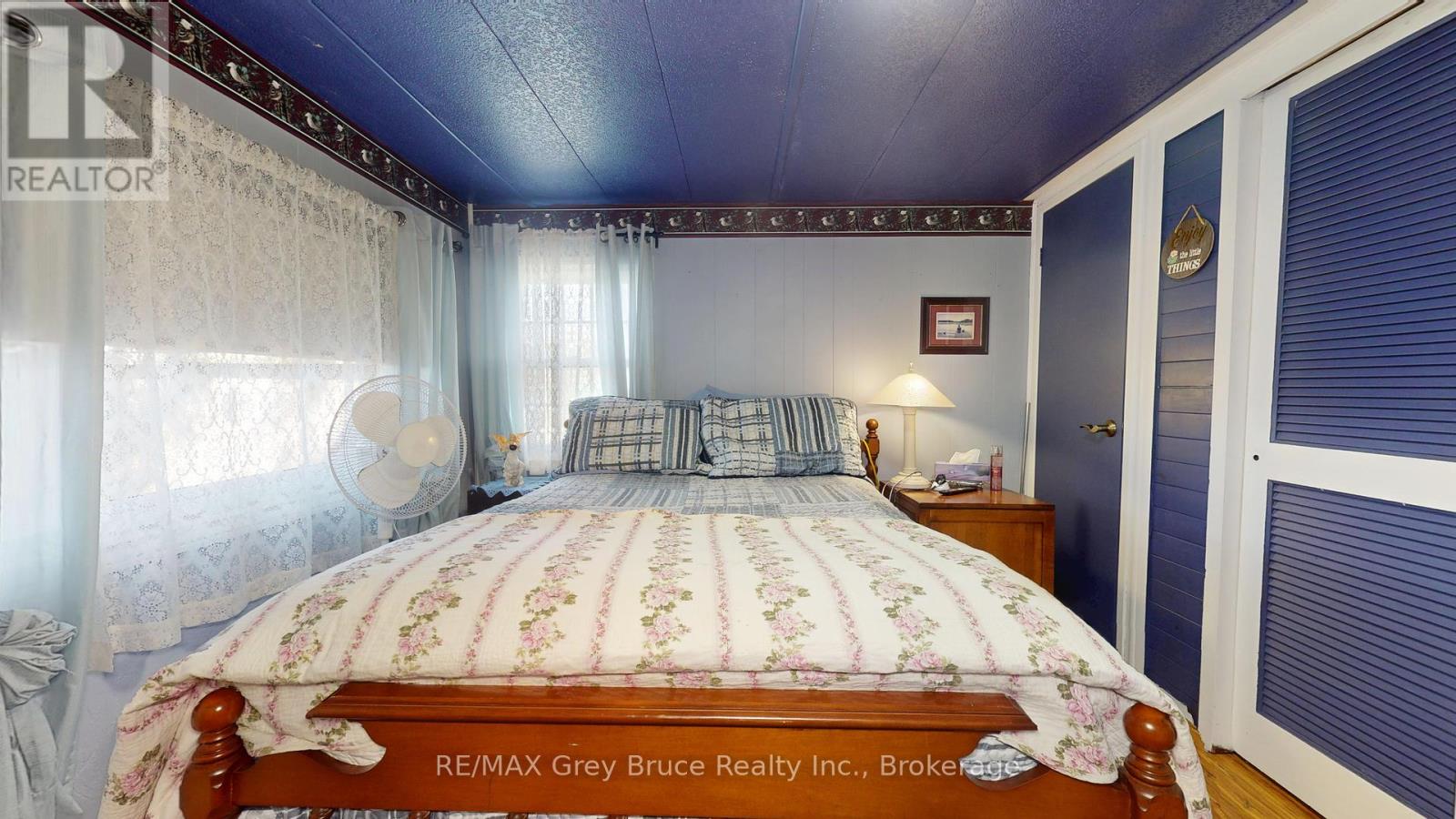 126 Harvey Street, Georgian Bluffs, Ontario  N0H 2N0 - Photo 19 - X12374767