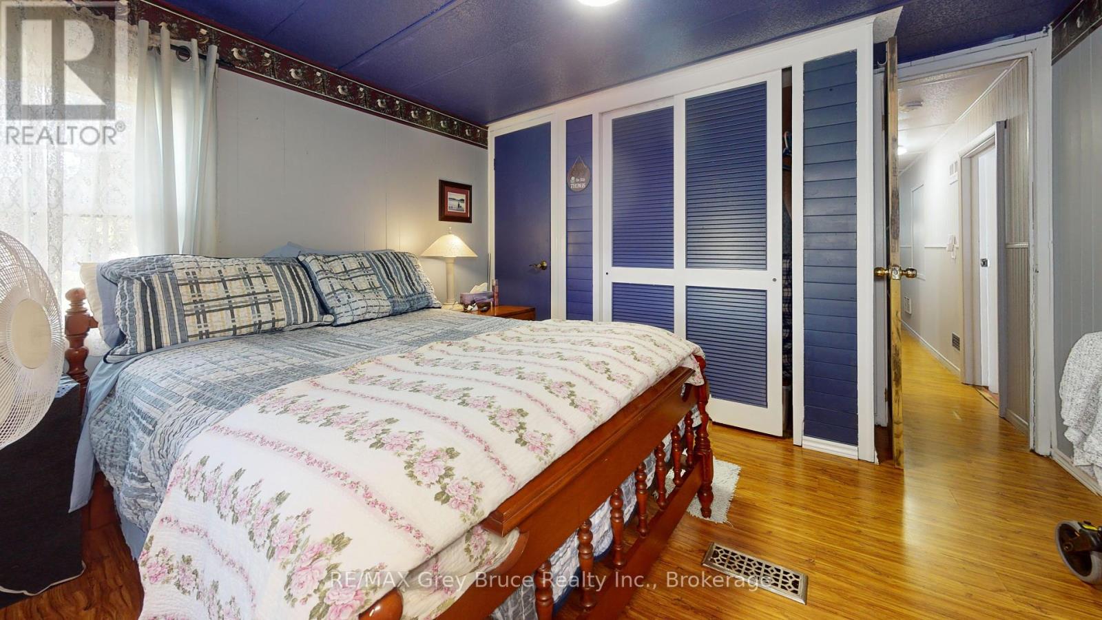 126 Harvey Street, Georgian Bluffs, Ontario  N0H 2N0 - Photo 20 - X12374767