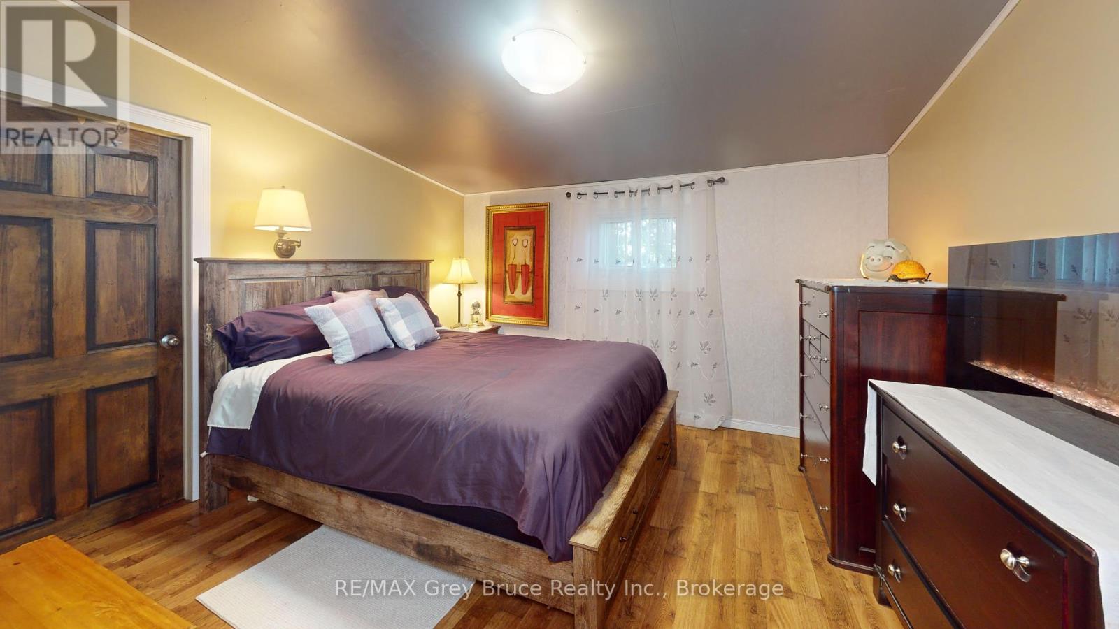 126 Harvey Street, Georgian Bluffs, Ontario  N0H 2N0 - Photo 21 - X12374767