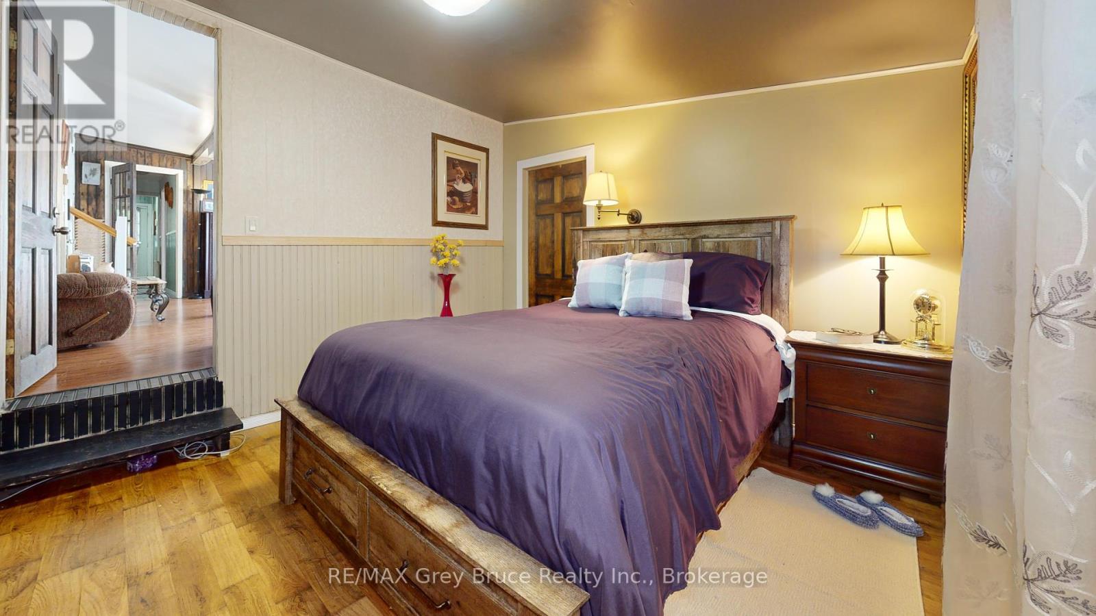 126 Harvey Street, Georgian Bluffs, Ontario  N0H 2N0 - Photo 22 - X12374767