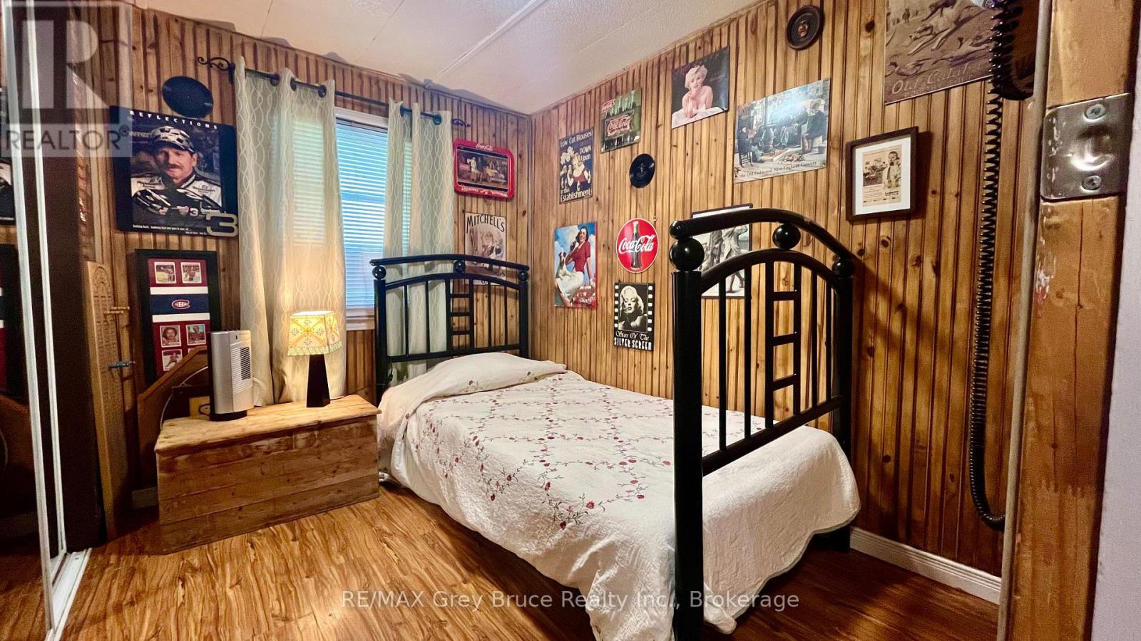 126 Harvey Street, Georgian Bluffs, Ontario  N0H 2N0 - Photo 23 - X12374767