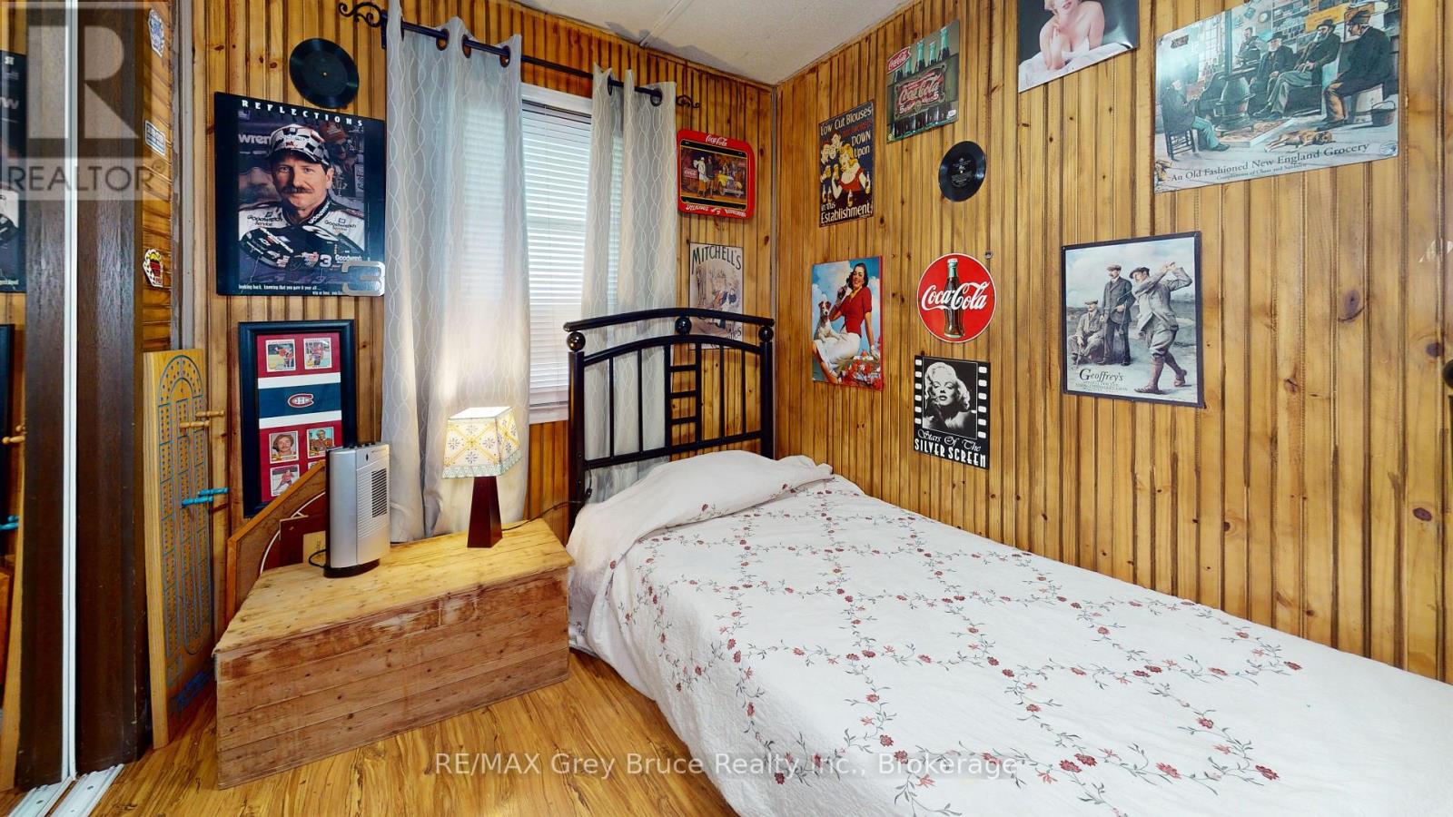 126 Harvey Street, Georgian Bluffs, Ontario  N0H 2N0 - Photo 24 - X12374767