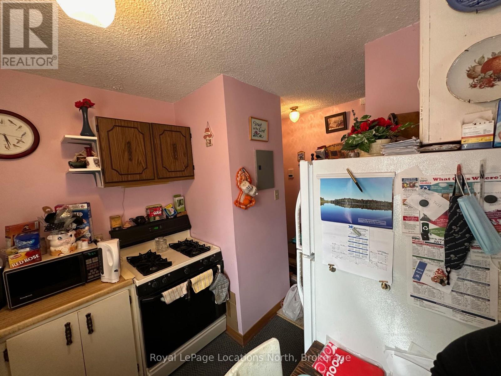 204 - 110 Sykes Street N, Meaford, Ontario  N4L 1S6 - Photo 12 - X12374794