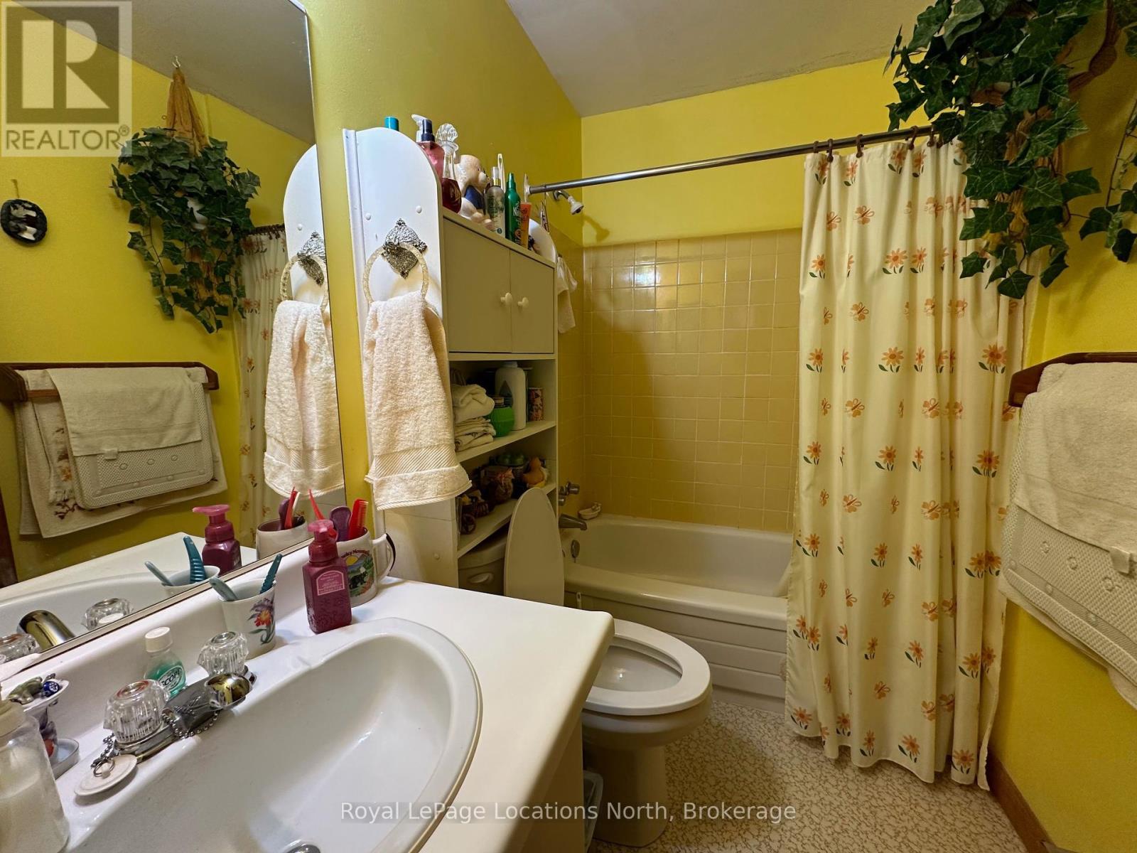 204 - 110 Sykes Street N, Meaford, Ontario  N4L 1S6 - Photo 19 - X12374794
