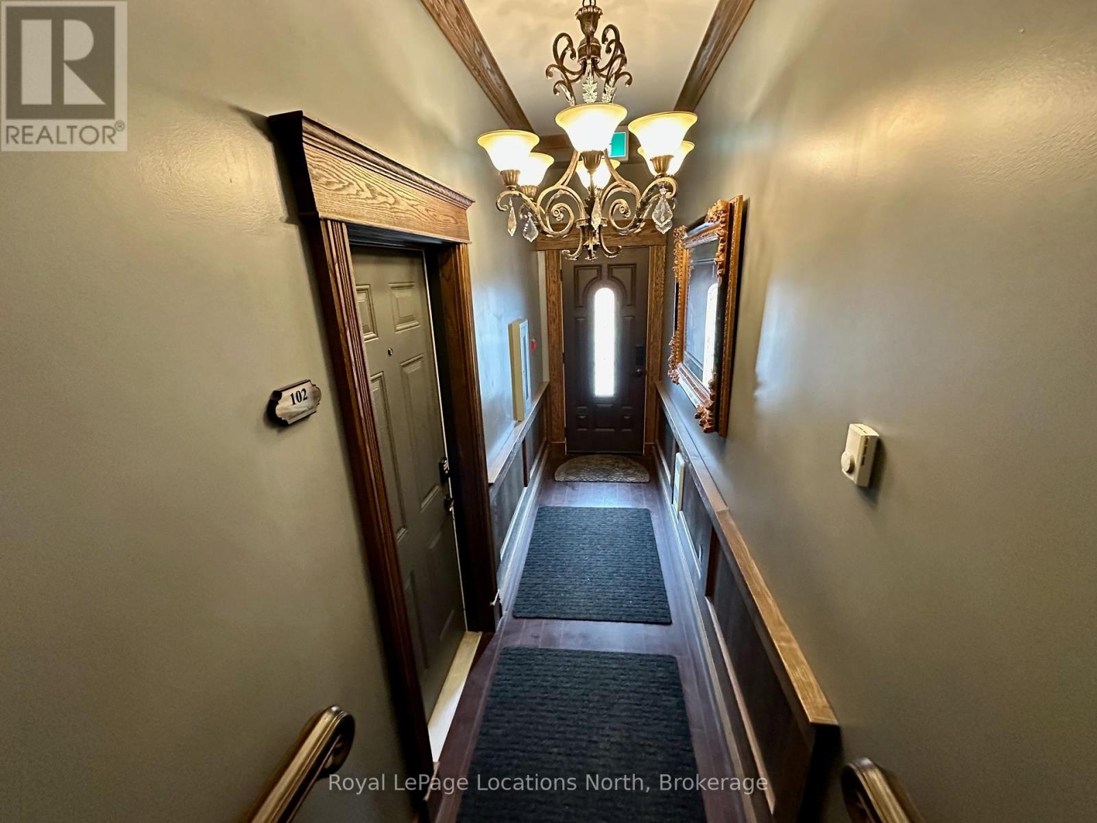 204 - 110 Sykes Street N, Meaford, Ontario  N4L 1S6 - Photo 3 - X12374794