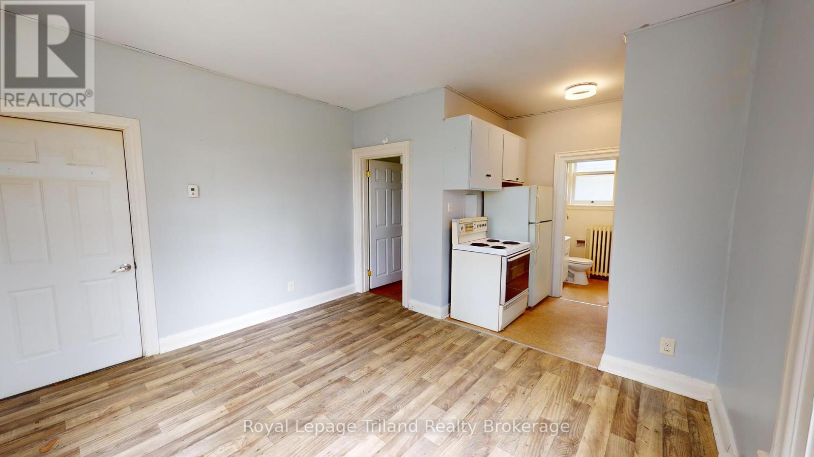 #1 - 545 Princess Street, Woodstock, Ontario  N4S 4H1 - Photo 2 - X12374810