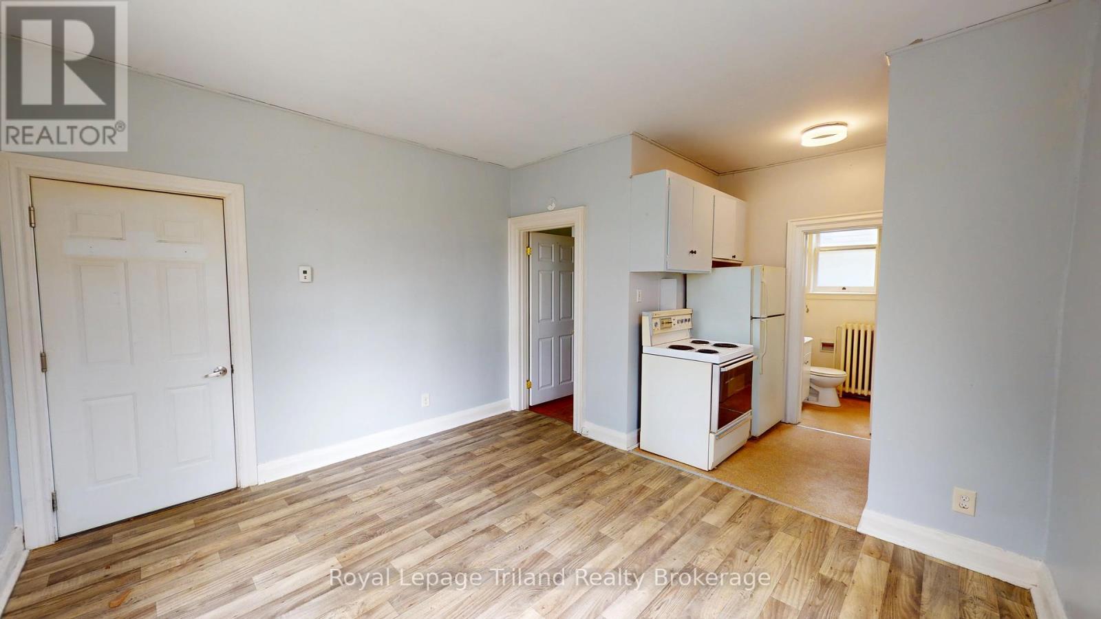 #1 - 545 Princess Street, Woodstock, Ontario  N4S 4H1 - Photo 4 - X12374810